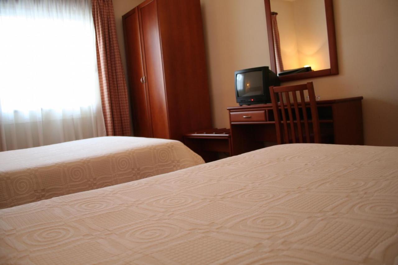 Residencial Dom Duarte Hotel Viseu Bagian luar foto
